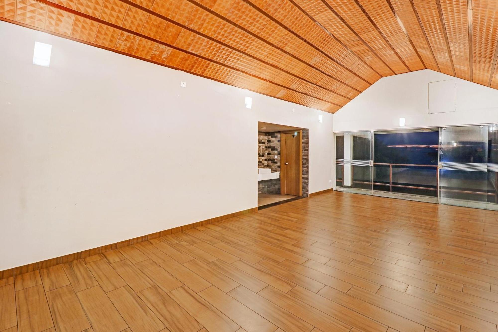 Townhouse Oak Edassery'S Sealine Villa Stay Kochi Dış mekan fotoğraf