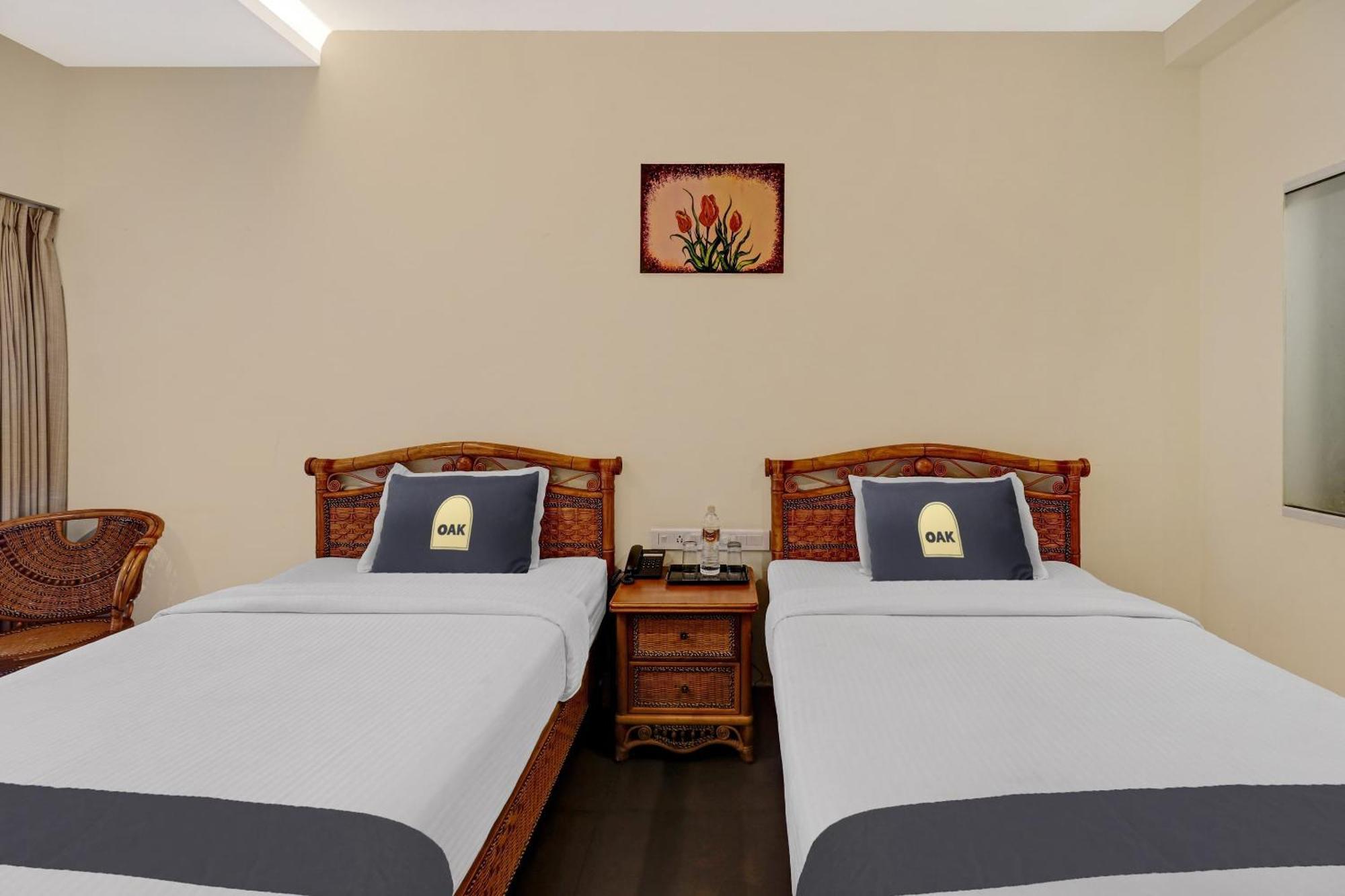 Townhouse Oak Edassery'S Sealine Villa Stay Kochi Dış mekan fotoğraf
