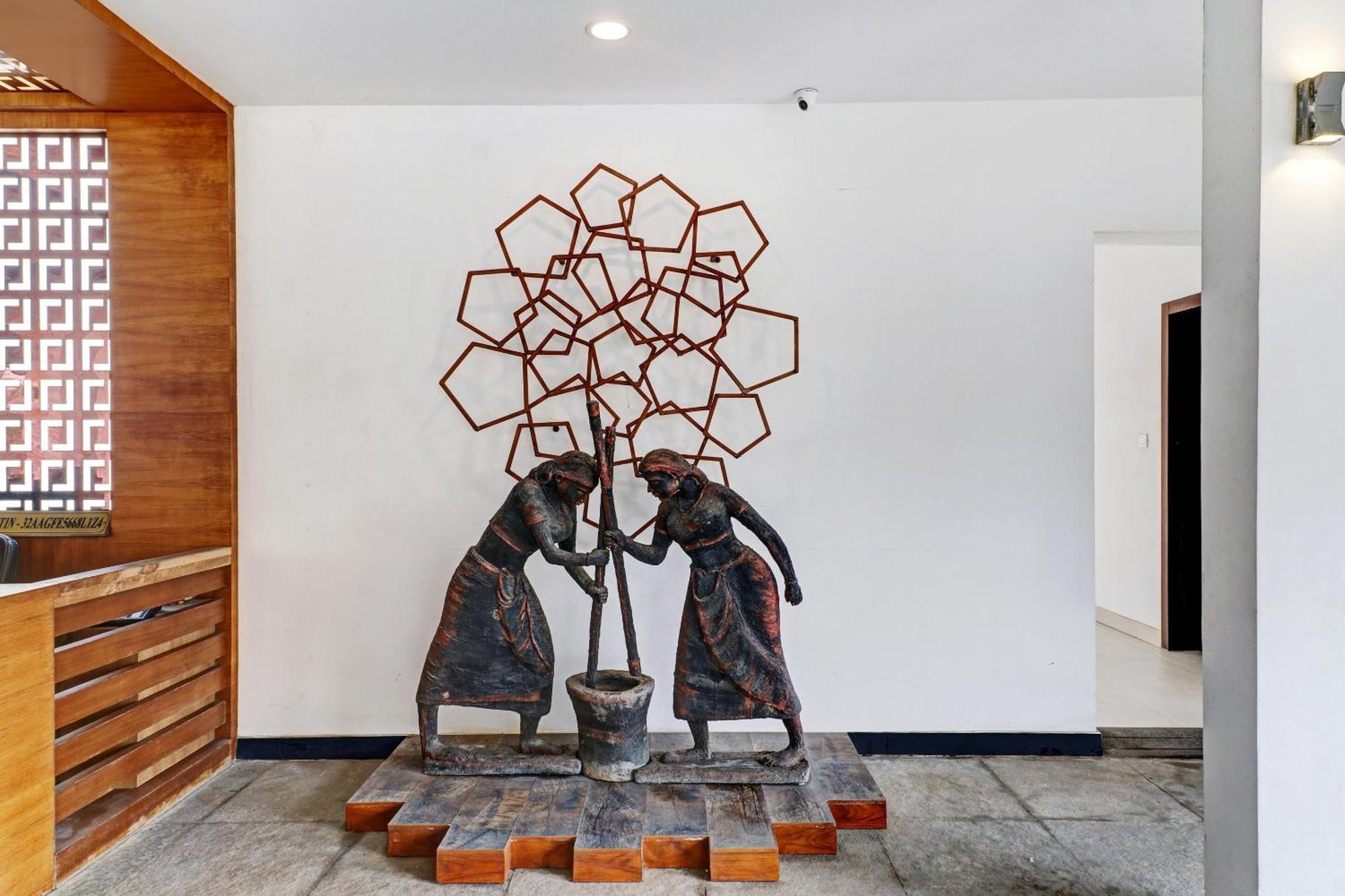 Townhouse Oak Edassery'S Sealine Villa Stay Kochi Dış mekan fotoğraf