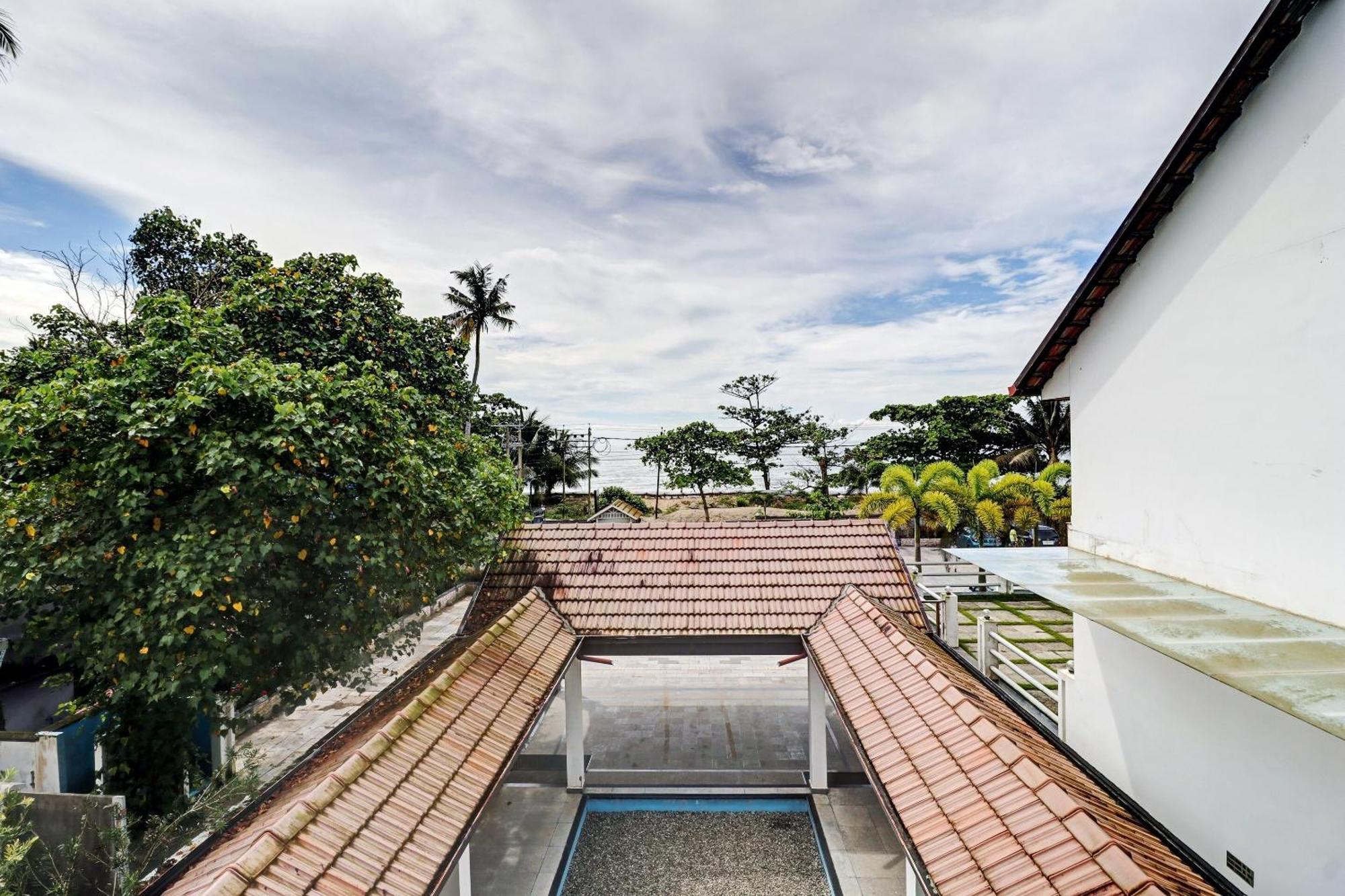 Townhouse Oak Edassery'S Sealine Villa Stay Kochi Dış mekan fotoğraf