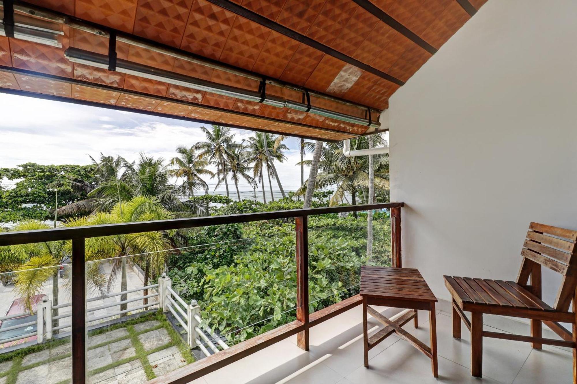 Townhouse Oak Edassery'S Sealine Villa Stay Kochi Dış mekan fotoğraf