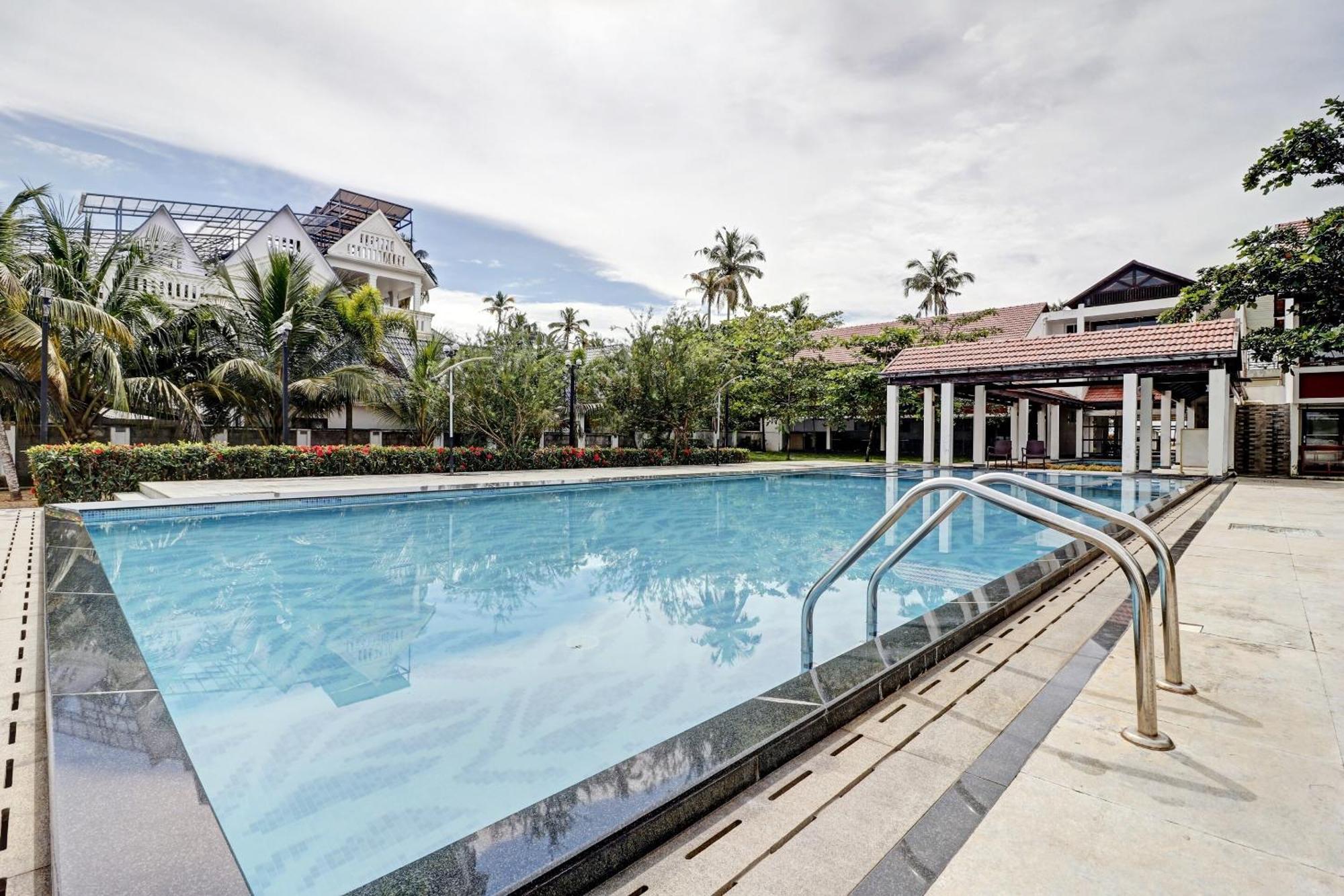 Townhouse Oak Edassery'S Sealine Villa Stay Kochi Dış mekan fotoğraf
