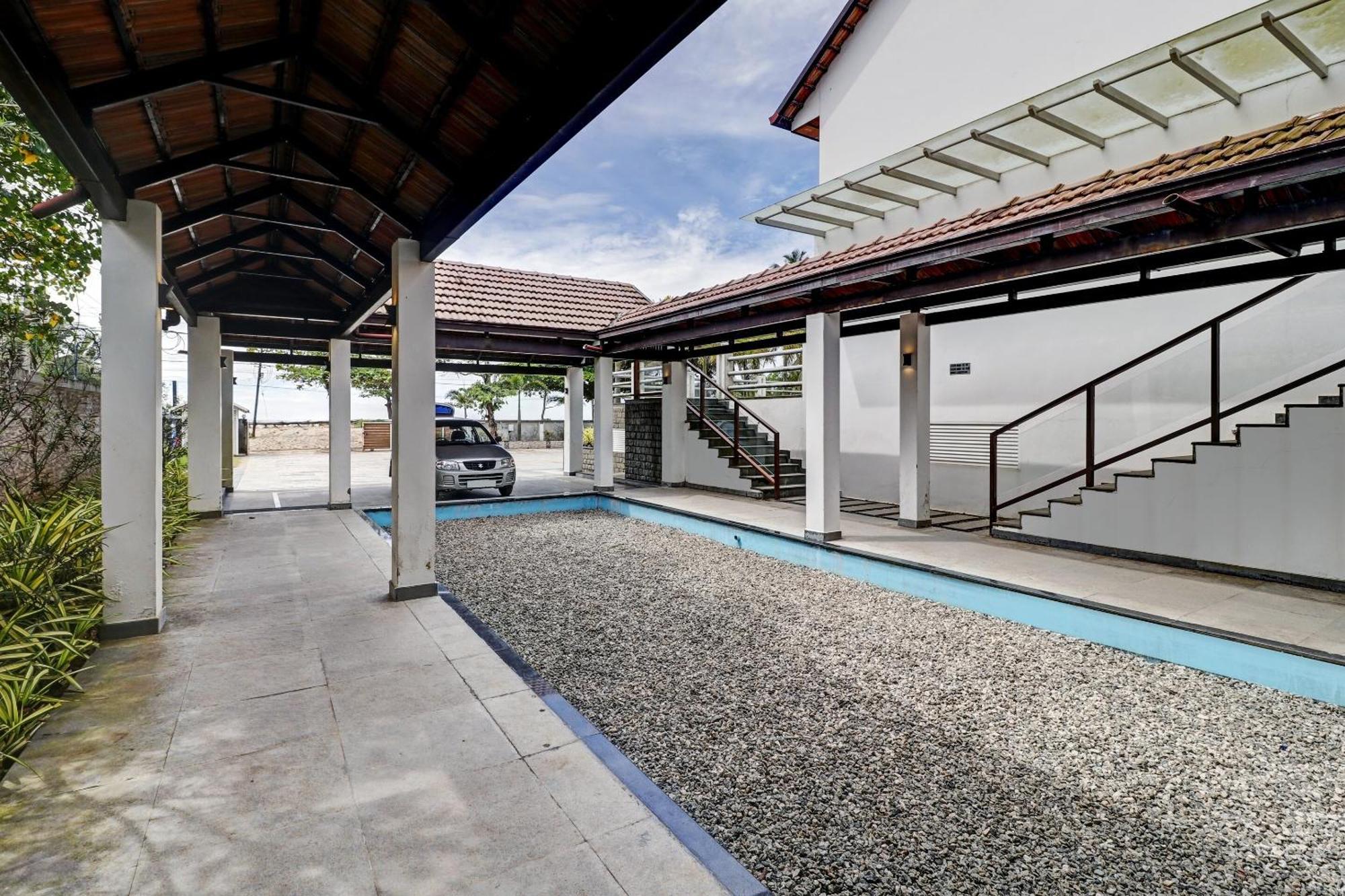 Townhouse Oak Edassery'S Sealine Villa Stay Kochi Dış mekan fotoğraf